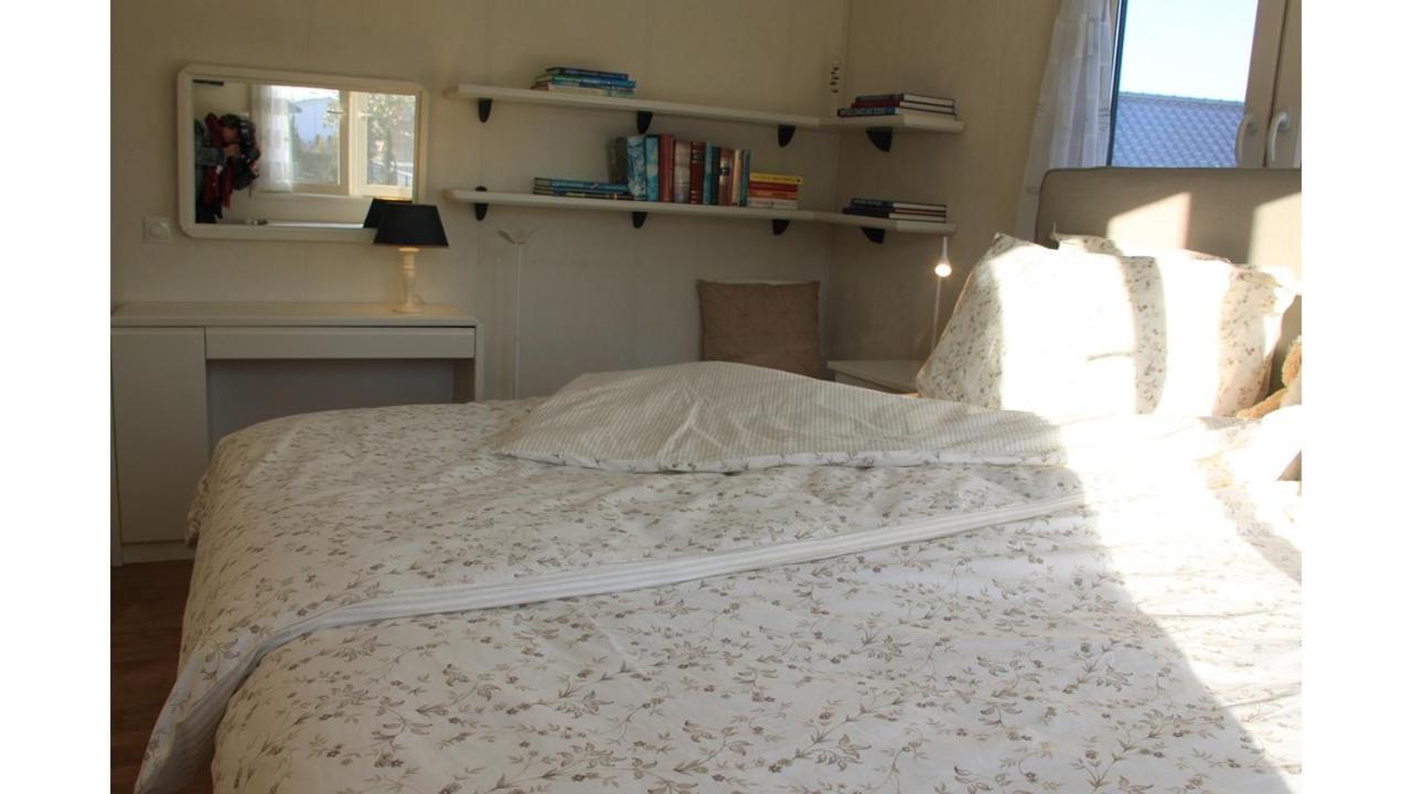 Chalet Buutengeweun, Met Luxe Jacuzzi En Tonsauna Sint Annaland Exterior foto